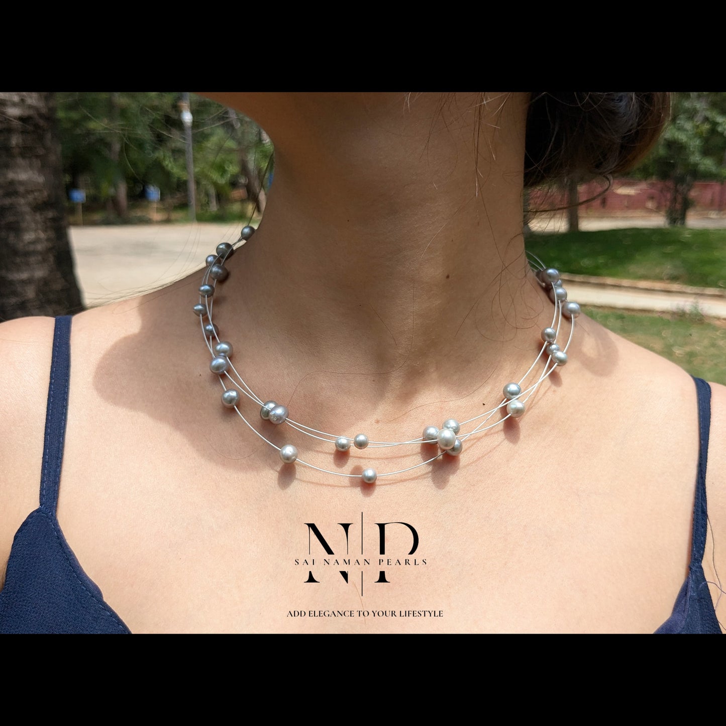 SEMI INVISBLE PEARL NECKLESS