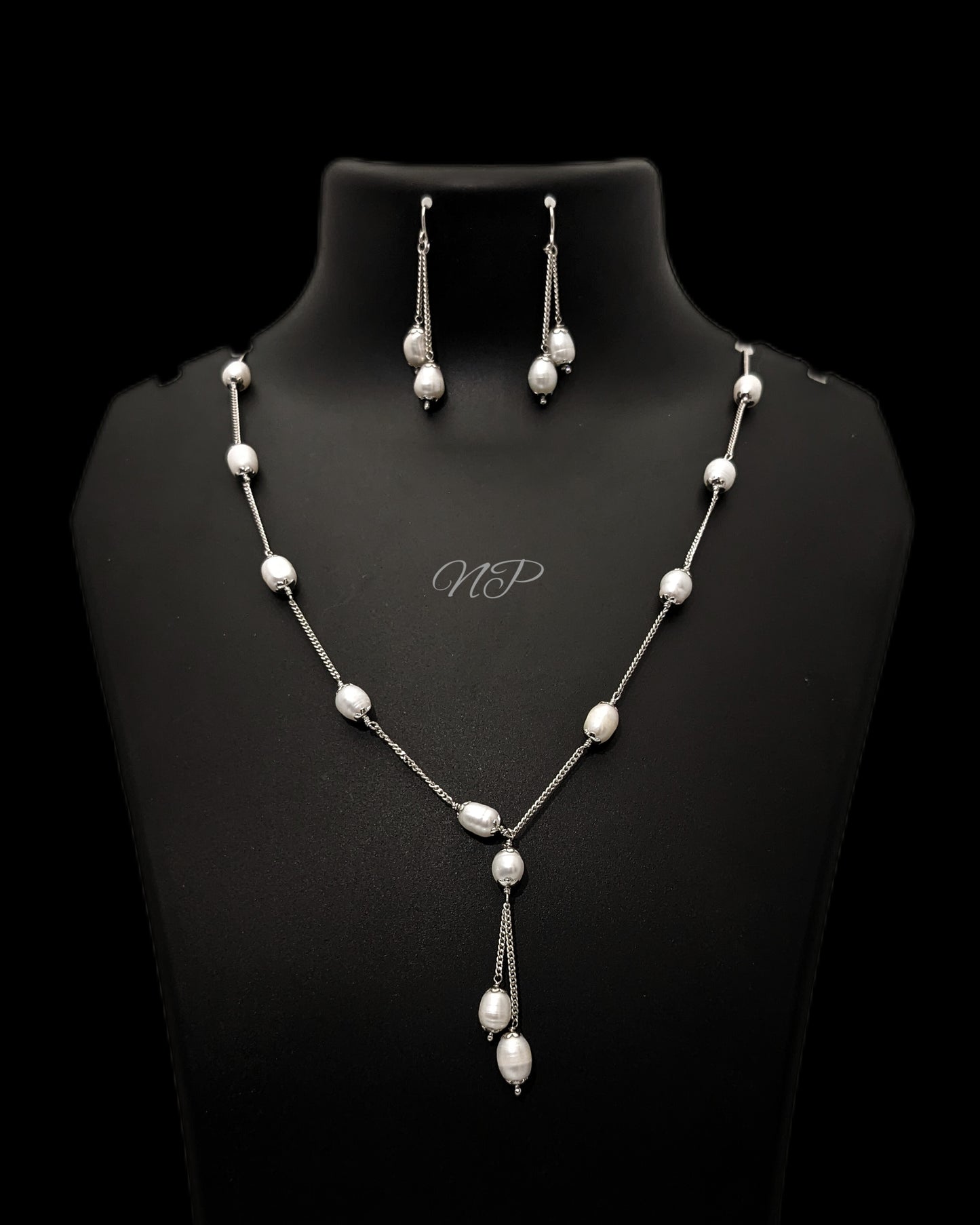 STERLING SILVER PEARL CHAIN SET