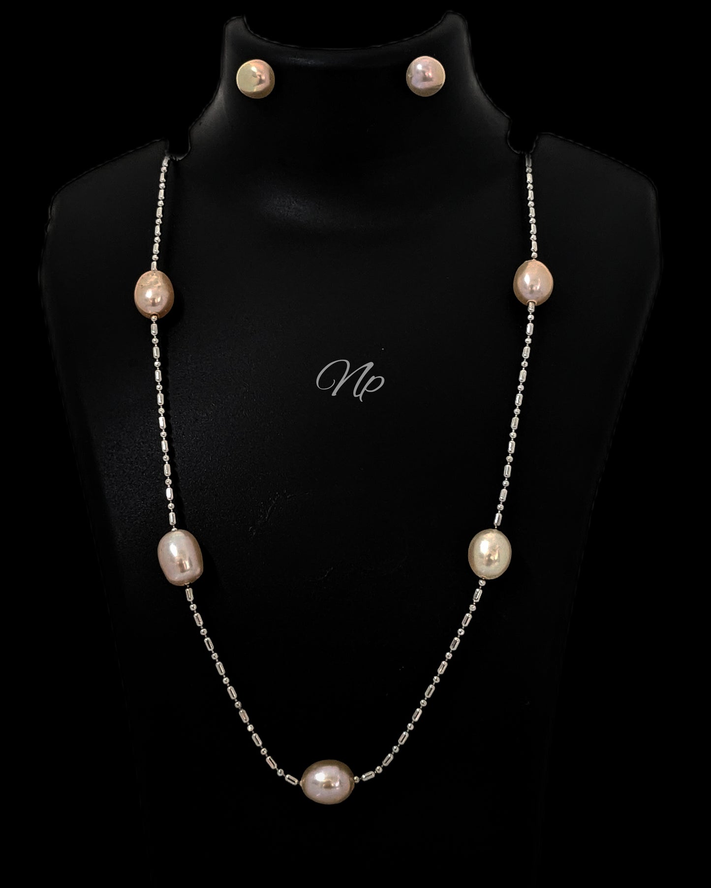 Trending , jewellery , fashion , pearl , Instagram , sales , customers , accessories, COD , Free delivery pearl jewellery.