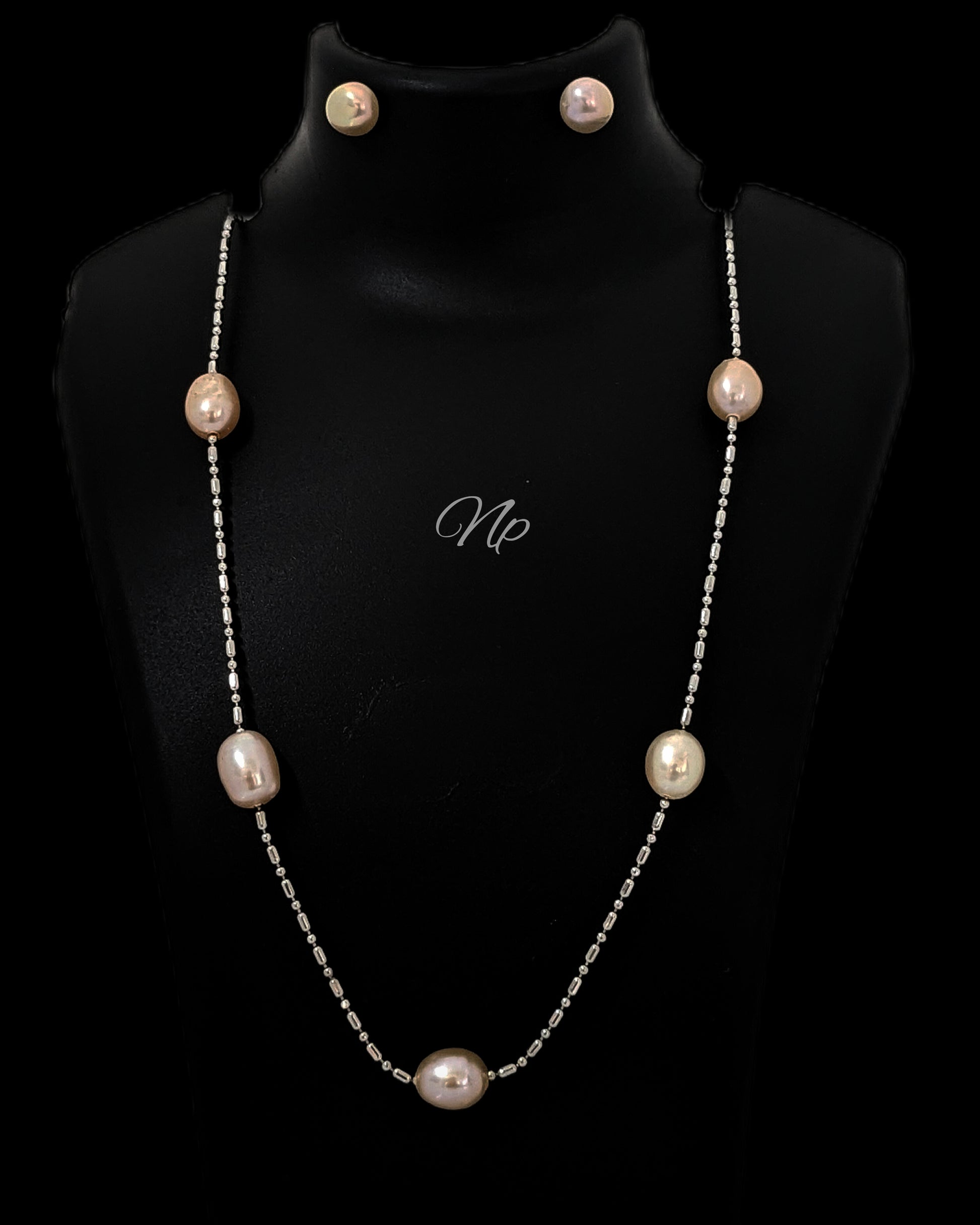 Trending , jewellery , fashion , pearl , Instagram , sales , customers , accessories, COD , Free delivery pearl jewellery.