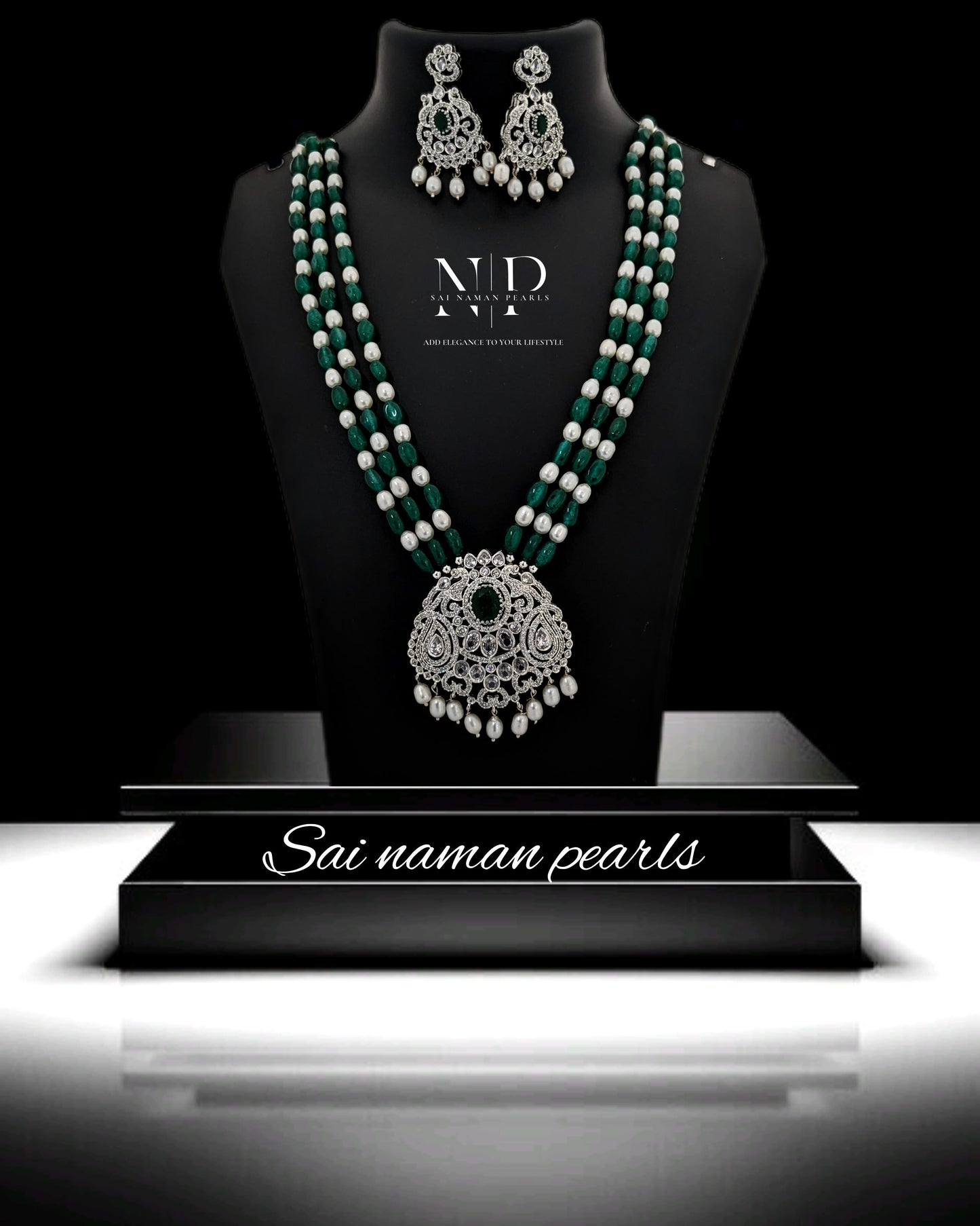 EXCLUSIVE BEGAM HAAR ( AWAEZA BEEDS AND PEARL )
