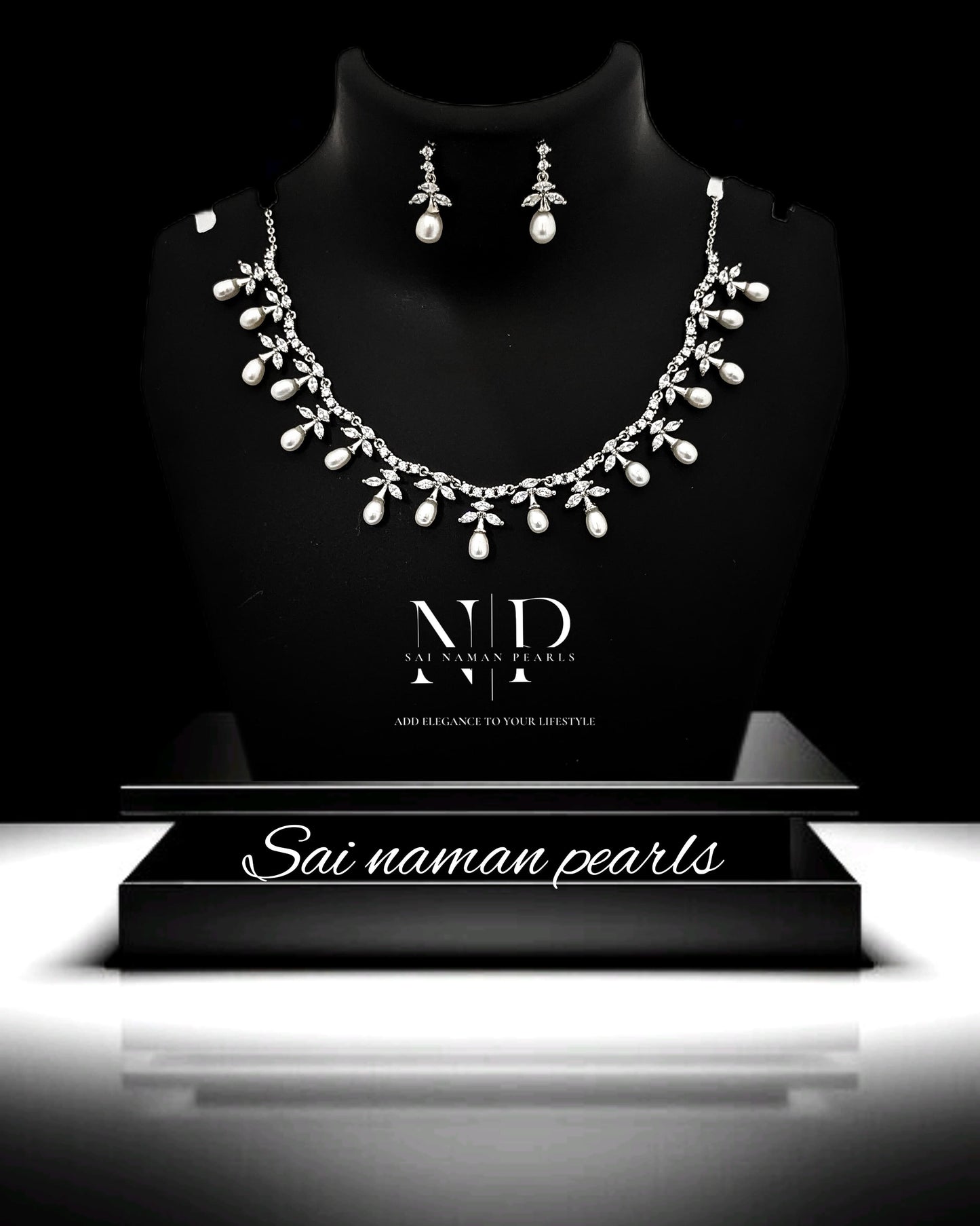 S.SILVER AD PEARL DROP SET