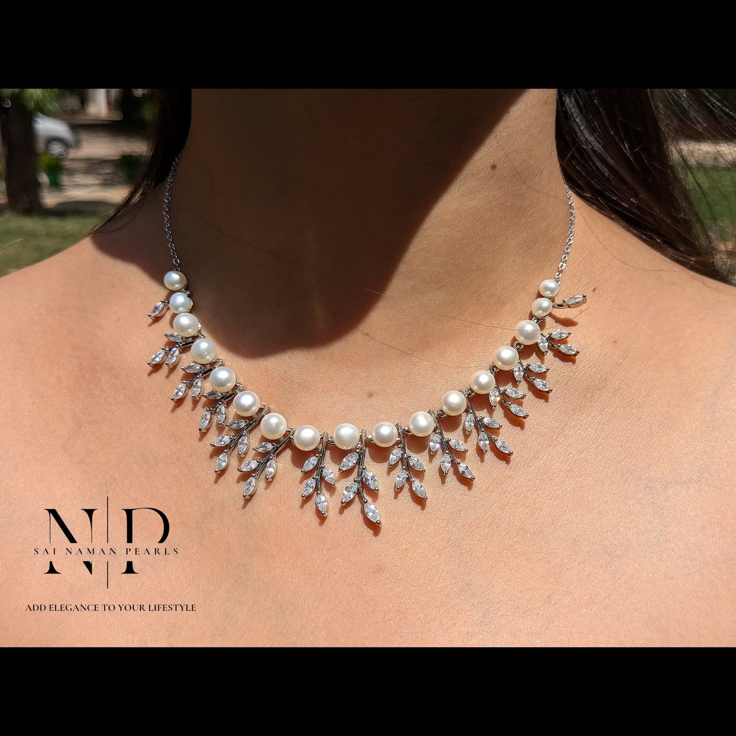 LEAF BUTTON PEARL AD NECKLESS