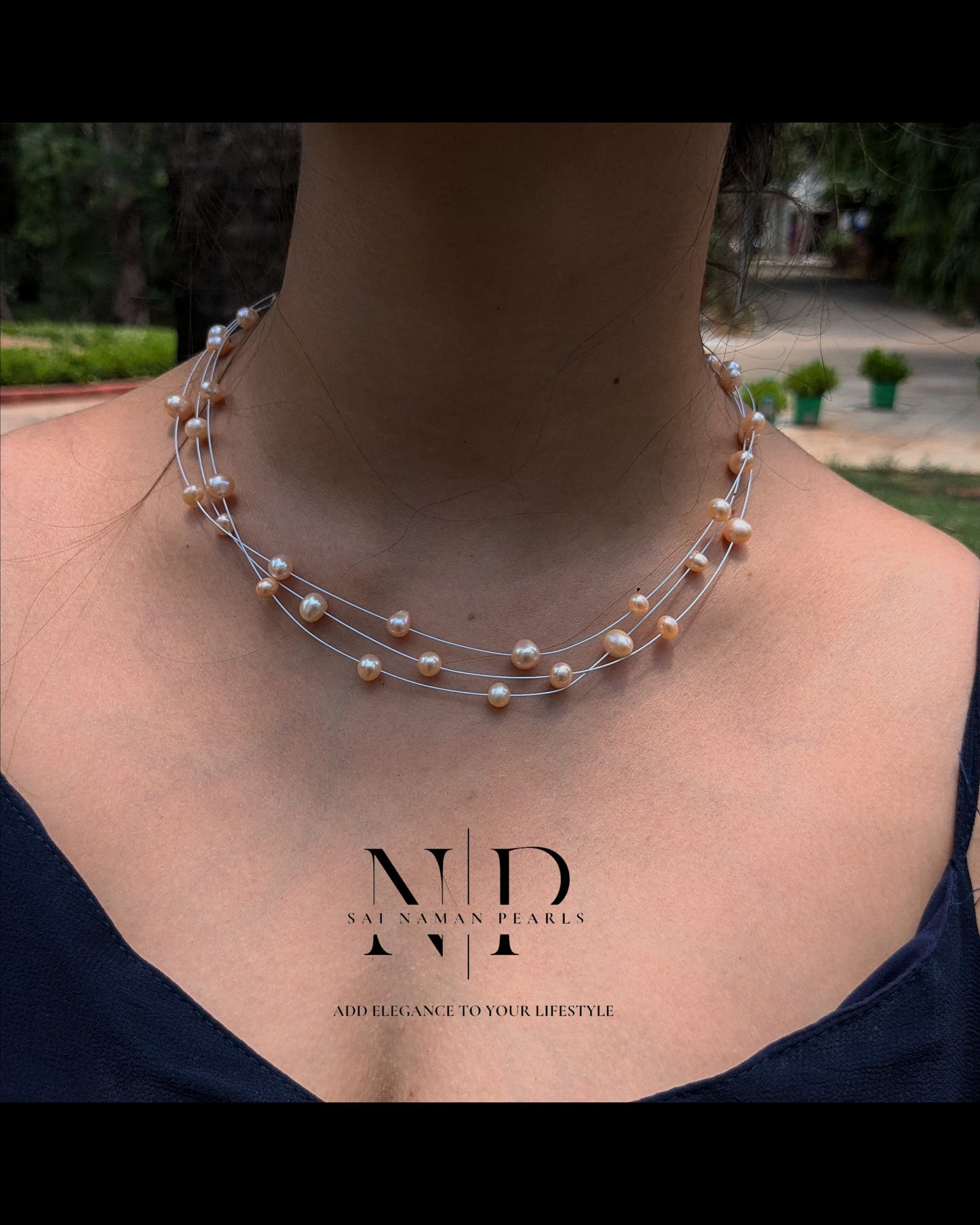 SEMI INVISBLE PEARL NECKLESS