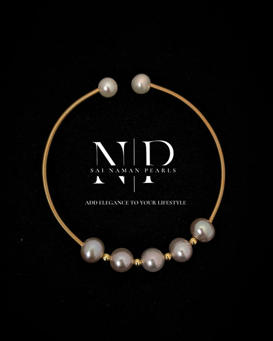 ELEGANT PEARL BRACELET ( PINK PEARLS )
