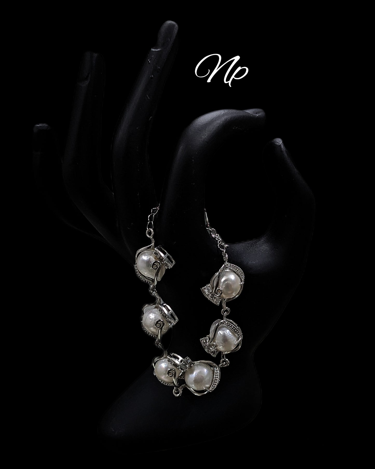 RAW PEARL BRACELET